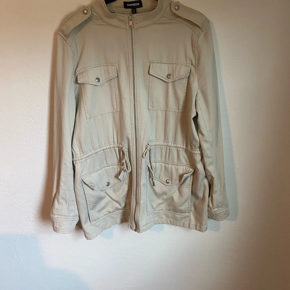 Women’s Express Jacket - Picture 3 of 7